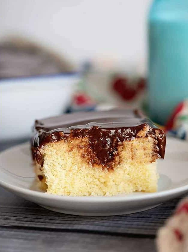 Pudding Poke Cake