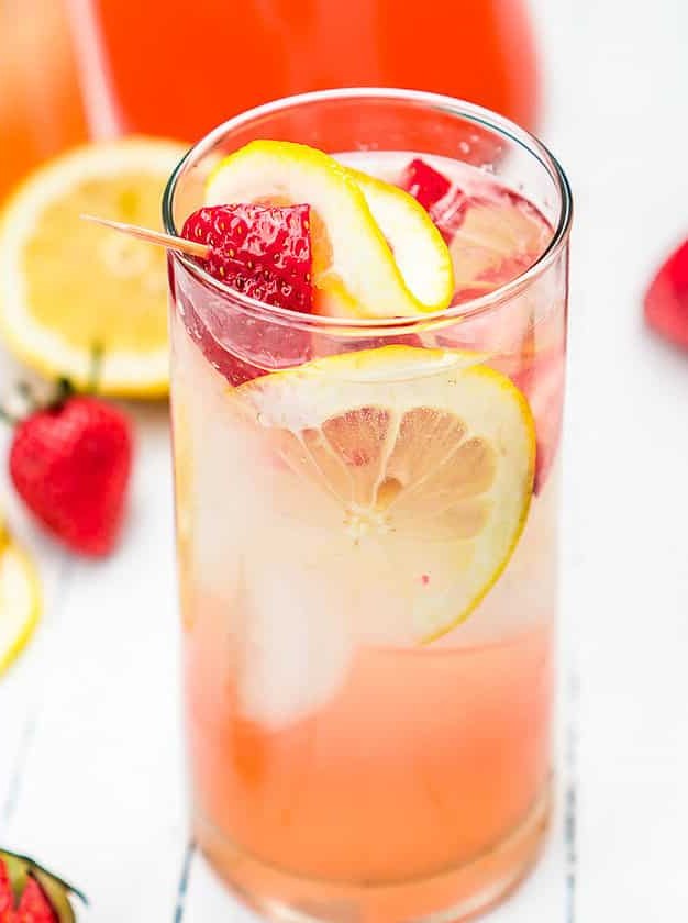 Sparkling Strawberry Lemonade Spritzer