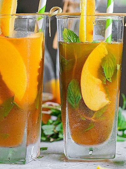 Hard Spiked Peach Iced Tea Lemonade