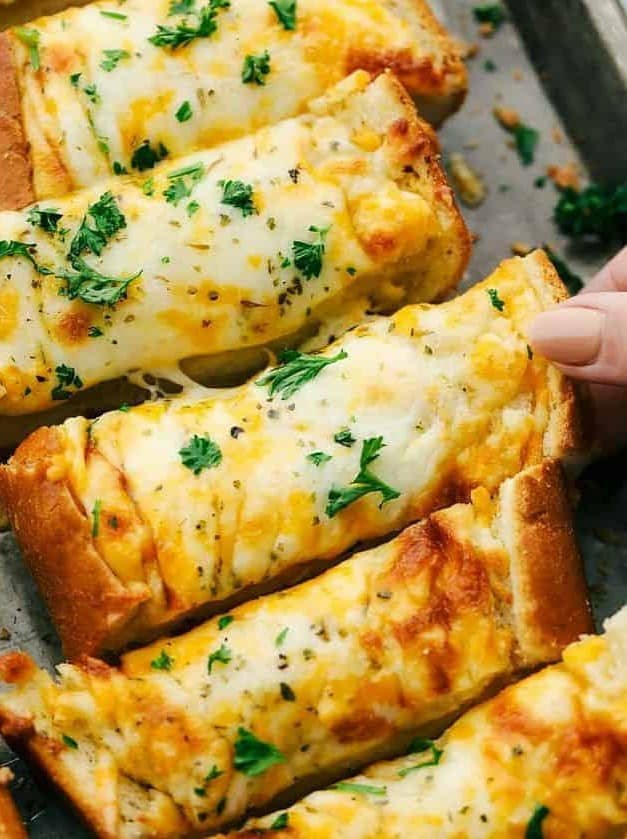 Easy Cheesy Garlic Bread