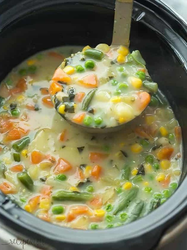 Slow Cooker Creamy Vegetable Soup