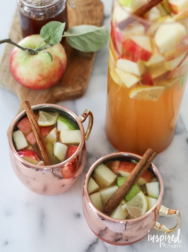 Apple Pie Sangria