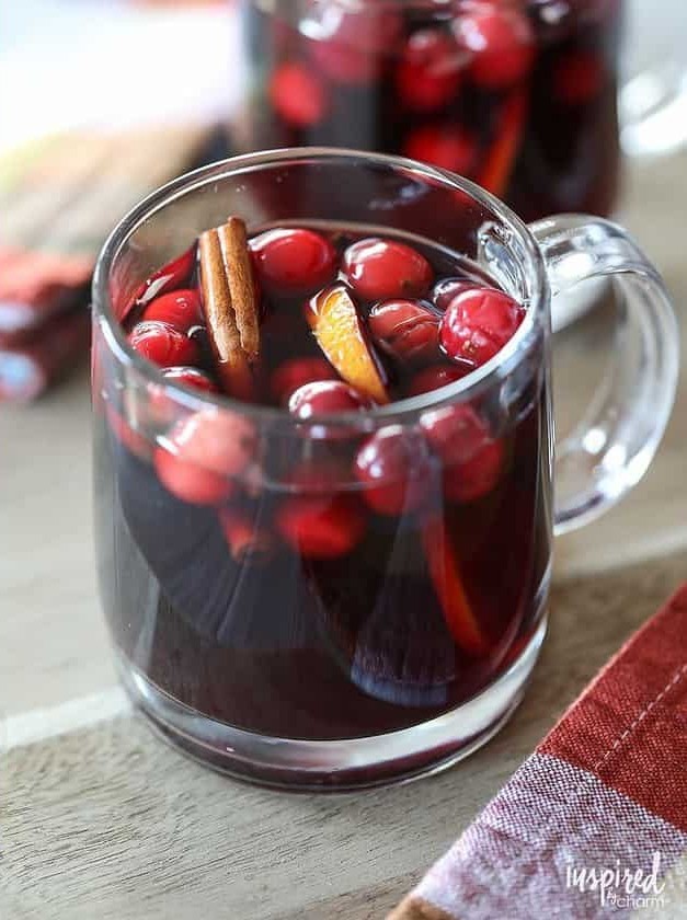 Slow Cooker Thanksgiving Sangria