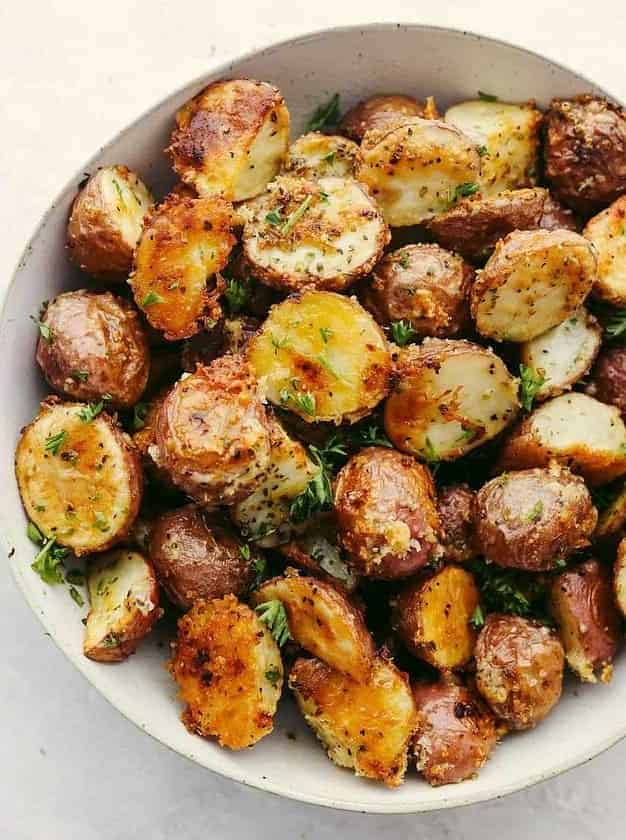 Parmesan Garlic Roasted Potatoes