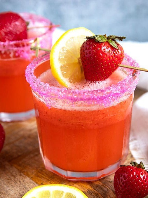 Strawberry Lemonade Vodka Cocktail