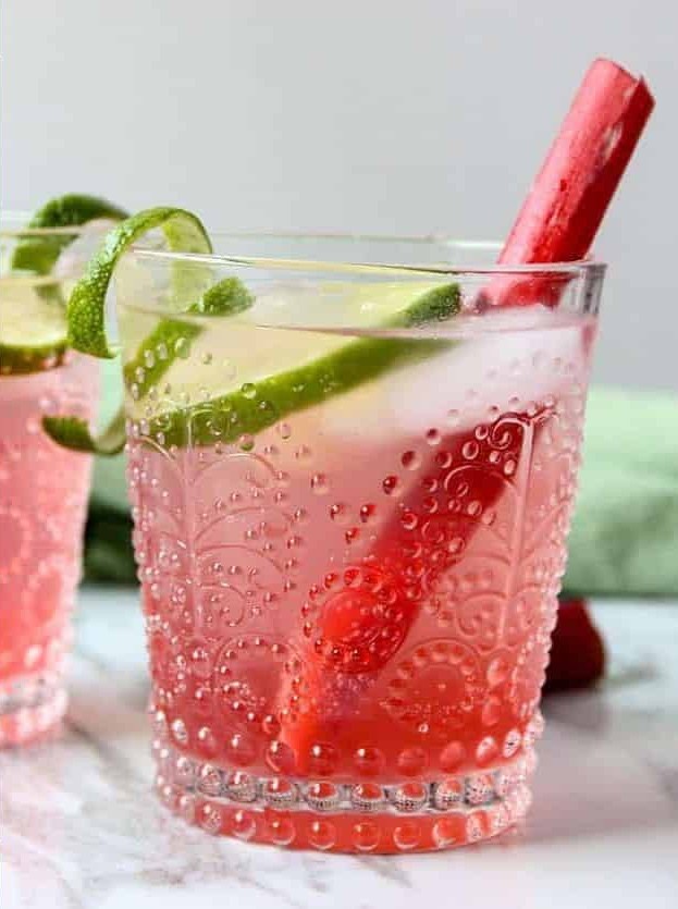 Rhubarb Gin & Tonic