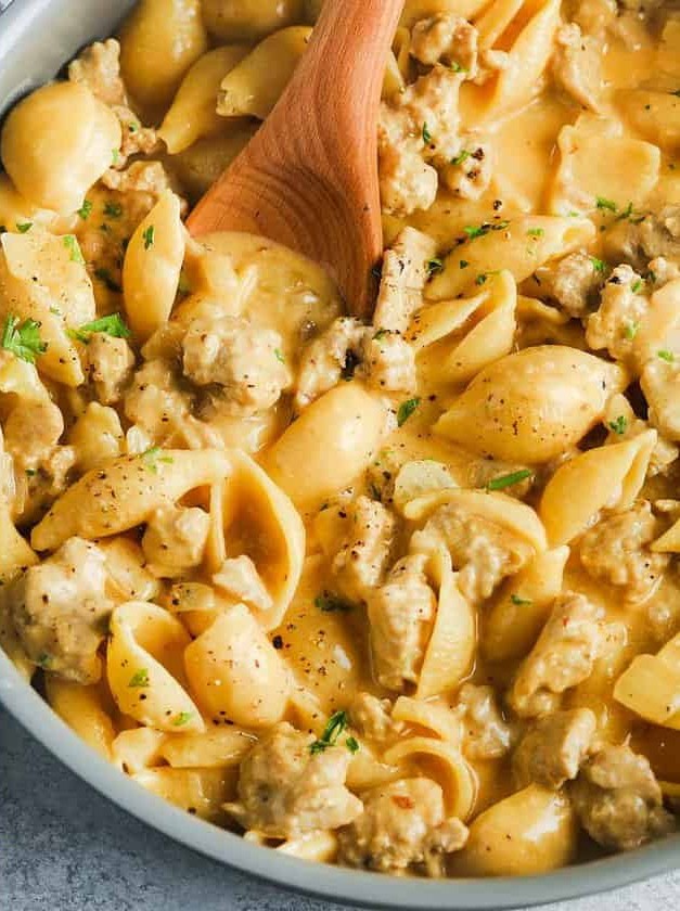 Cheesy Ground Turkey Pasta