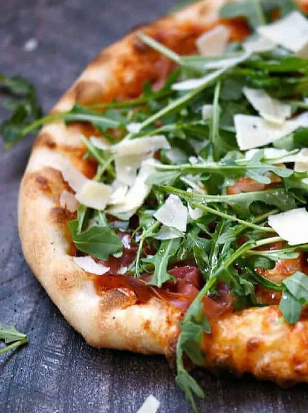 Prosciutto-Arugula Pizza