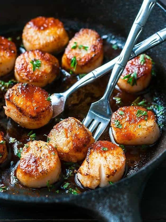 Sriracha Glazed Seared Scallops