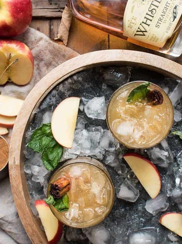 Apple Cinnamon Whiskey Smash