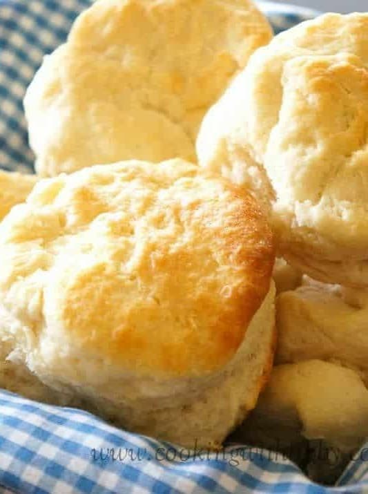 Copy Cat Cracker Barrel Buttermilk Biscuits