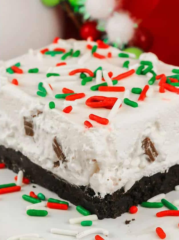 Peppermint Marshmallow No-Bake Dessert