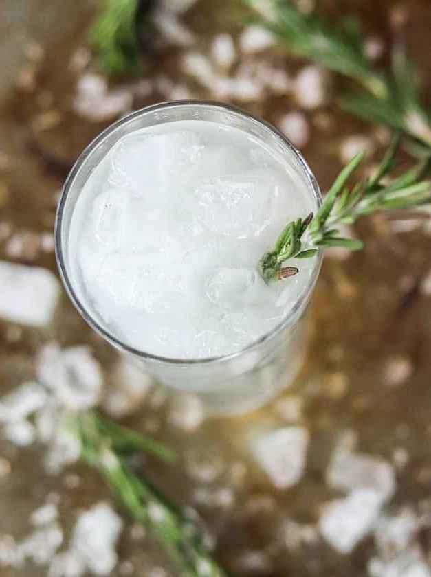 Skinny Rosemary Lime Vodka Fizz