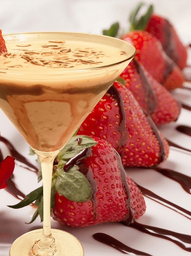 Chocolate Covered Strawberry Martini