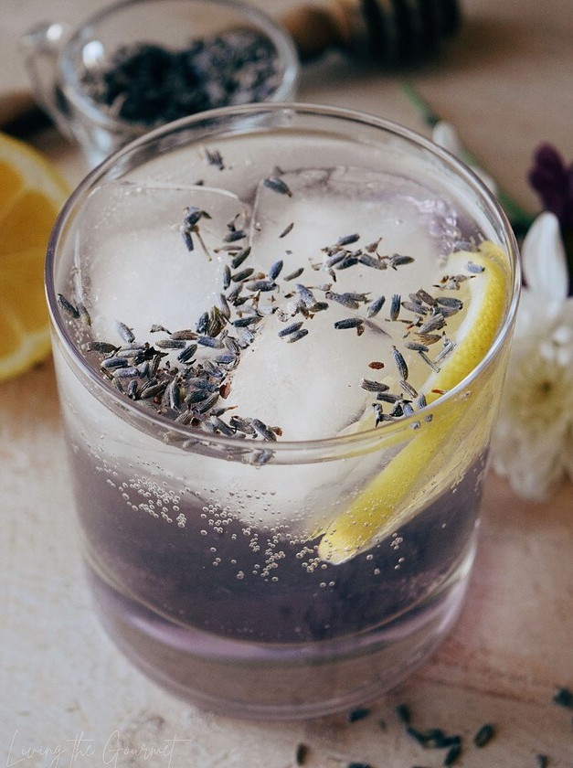 Lavender Lemon Gin Spritz