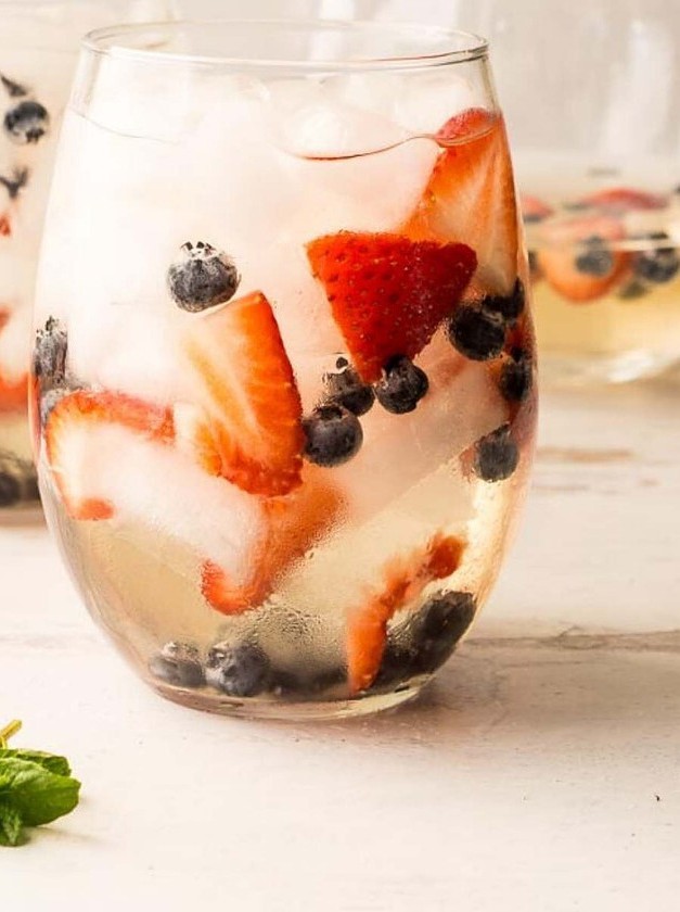 Fresh Prosecco Sangria