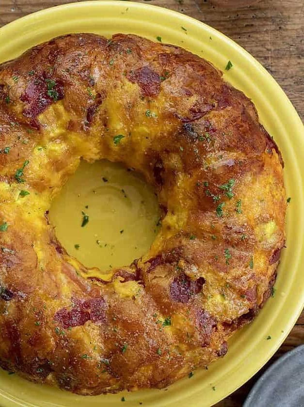 Savory Breakfast Monkey Bread