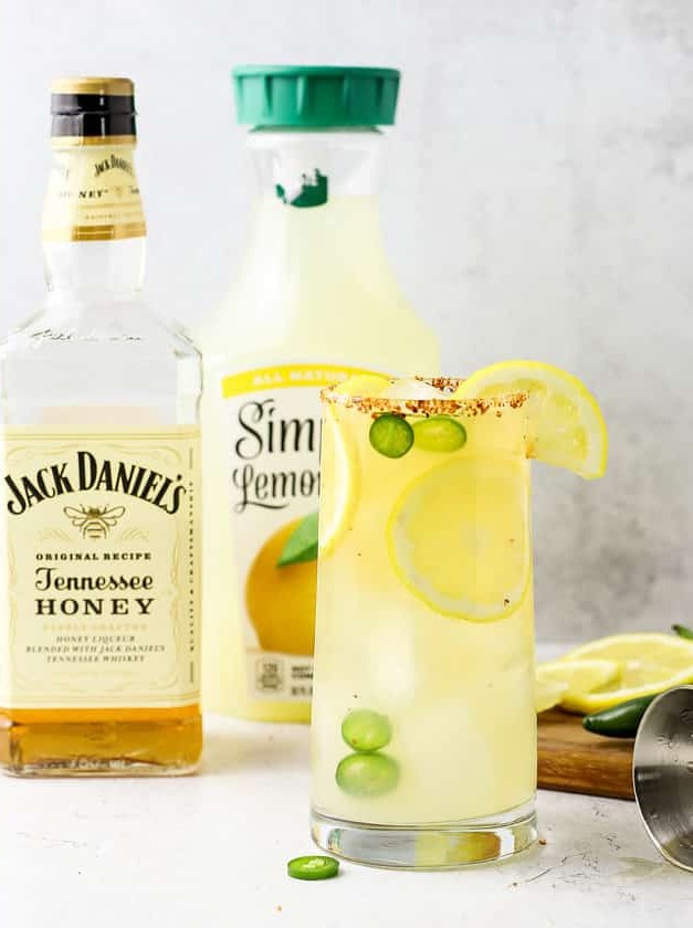 Honey Jalapeño Whiskey Lemonade