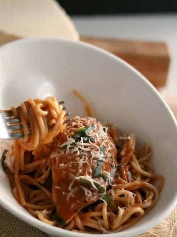 Chicken with Pasta in Rosa Vodka Sauce